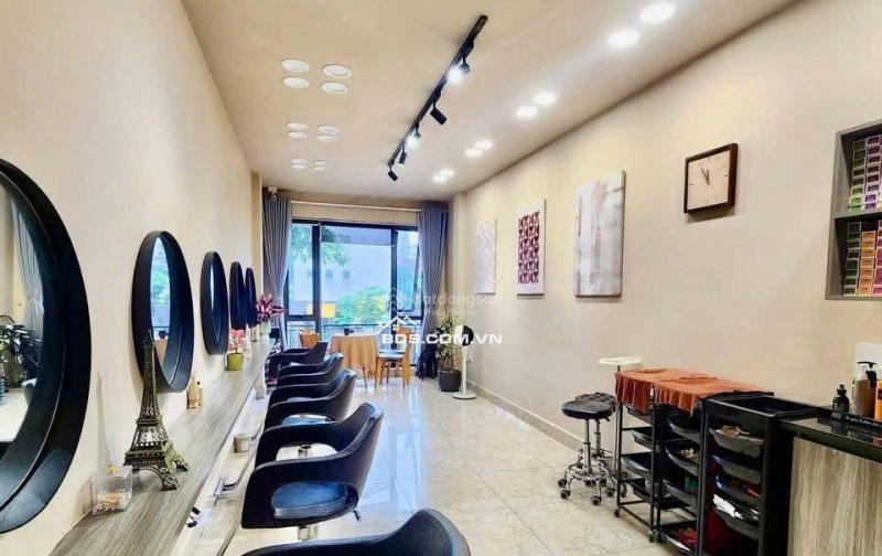 Bán Mặt Phố Kinh Doanh 30m2 , 5 Tầng , 3.2mt giá cực hạt dẻ