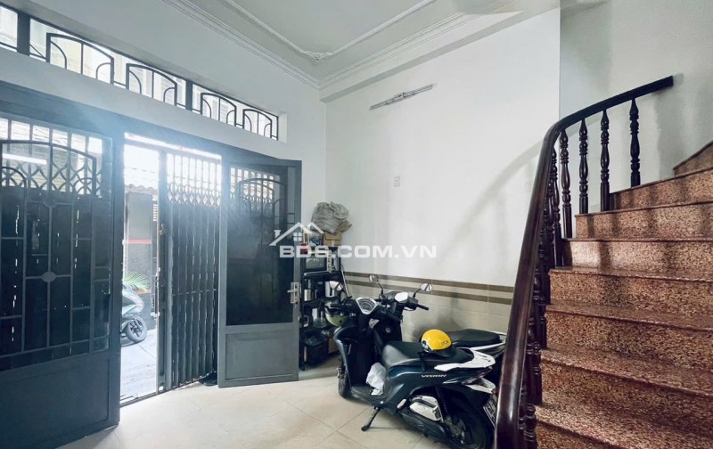 HIẾM TÂN BÌNH – NGANG 5.1M – 3 TẦNG BTCT – HẺM THÔNG – CHỈ 5.6 TỶ