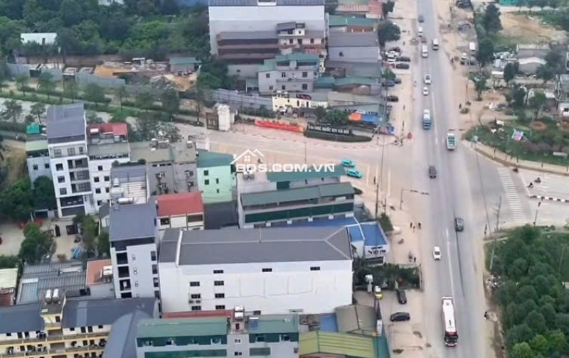 Đất nền Hòa Lạc, cách QL21 rộng 80m vài bước chân. Giá chỉ hơn 40tr/m