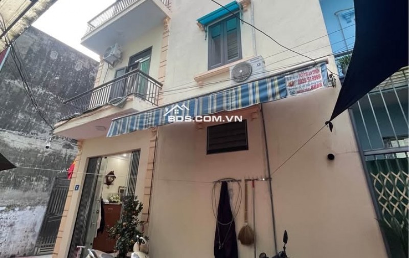 BÁN NHÀ 2.45 TỶ 3 TẦNG 46M2 ( ĐÔNG NAM ) NGÕ RỘNG TRẦN QUANG KHẢI