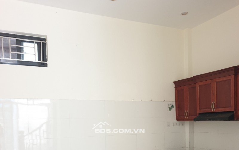 BÁN NHÀ GIÁ RẺ 1.92 TỶ 3 TẦNG 40M2 ( TÂY NAM ) NGÕ ĐƯỜNG KÊNH