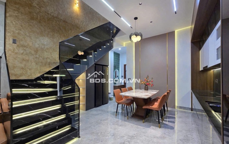 Bán nhà 3 tầng LUXURY đường Hoà Phú 3 - Đối diện UBND Quận cũ