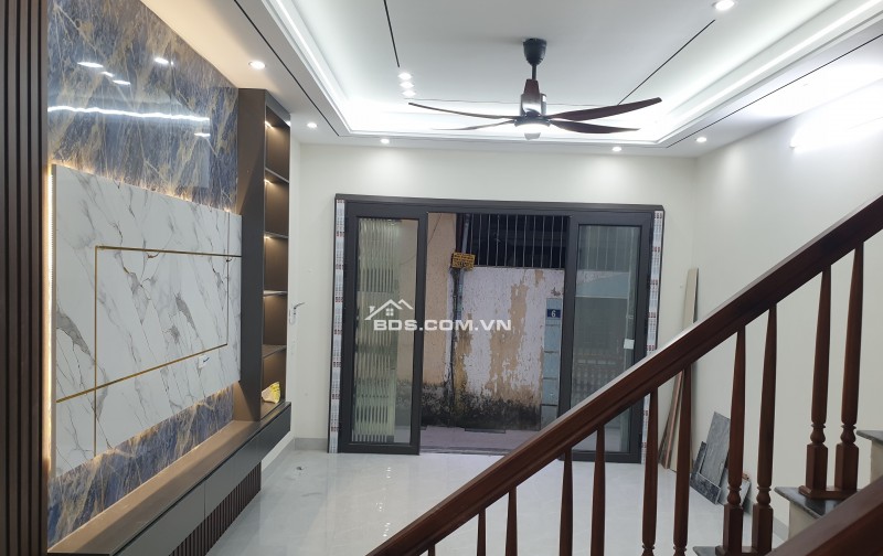 BÁN NHÀ ĐẸP 2.15 TỶ 3 TẦNG 53M2 NGÕ ĐI THÔNG ĐƯỜNG THÁI BÌNH