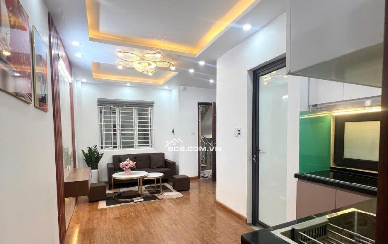 Cho thuê căn hộ 1PN, 1WC, 42m2, giá siêu hời 6tr/tháng tại Triều Khúc, Thanh Xuân, Hà Nội