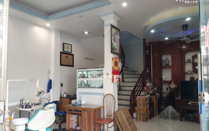 BÁN NHÀ LÔ GÓC MẶT ĐƯỜNG TRẦN THÁI TÔNG 3 TẦNG 48M2 GIÁ 4.5 TỶ