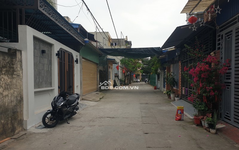 BÁN NHÀ ĐẸP NGÕ 2 Ô TÔ TRÁNH NHAU 3 TẦNG 70M2 TRẦN BÍCH SAN GIÁ 4 TỶ