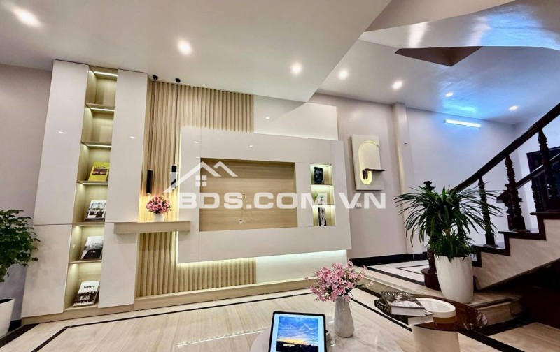 Bán Nhà Minh Khai, Hai Bà Trưng 52m, 4 tầng, mt 4.1m, giá 12.5 tỷ.