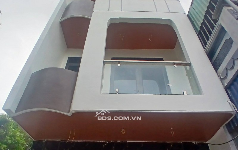 BÁN NHÀ ĐẸP 2.38 TỶ 3 TẦNG 65M2 ( ĐÔNG NAM ) NGÕ ĐIỆN BIÊN