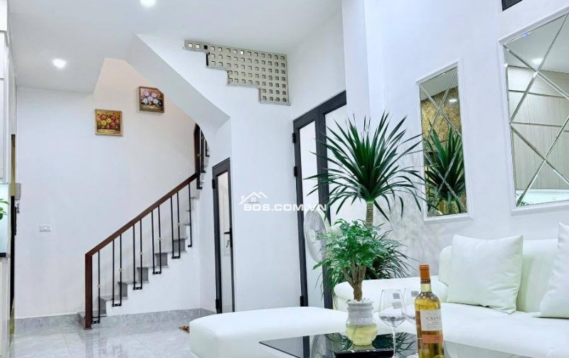 Bán Nhà Lô Góc, Thang Máy Lê Trọng Tấn, Thanh Xuân 41/45m, 6 tầng, mt 5m, giá 14.8 tỷ.