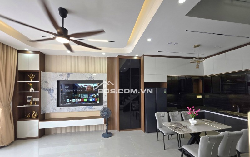 Bán nhà 3 tầng kiệt 245 Âu Cơ - Nhà mới FULL nội thất Y hình