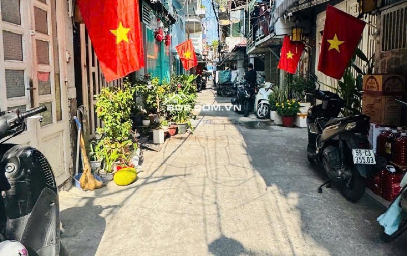 Bán nhà 1 trệt 1 lầu 331/36 Tôn Đản Phường Khánh Hội Q4