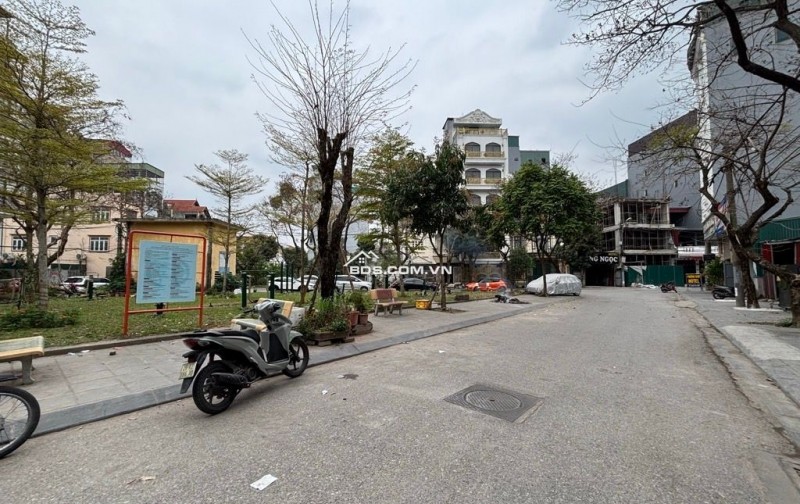  PHÂN LÔ – NHÀ 7 TẦNG THANG MÁY – ĐƯỜNG 13M VỈA HÈ 2M – 50M RA CỔ LINH – VỪA Ở VỪA KD 