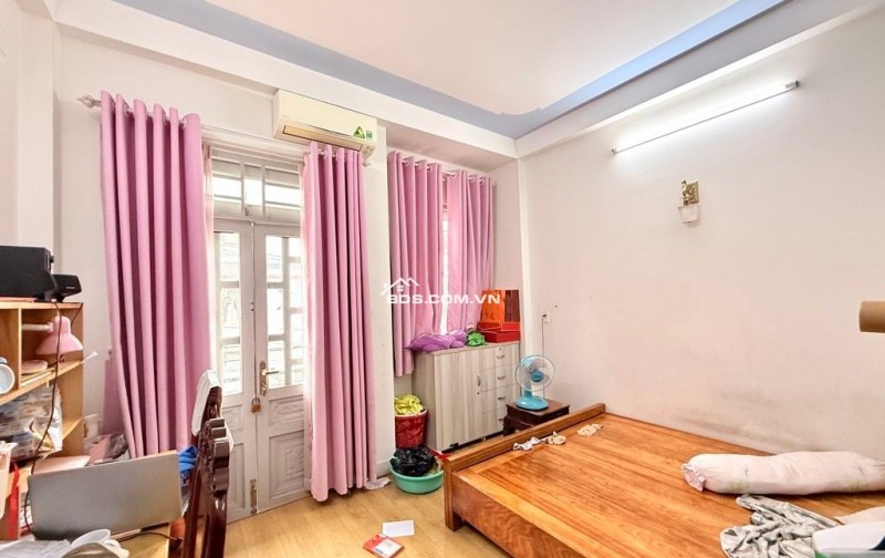 NHÀ 3 TẦNG ĐÚC BTCT Ô TÔ ĐỖ CỬA THÔNG KHẮP NGÃ