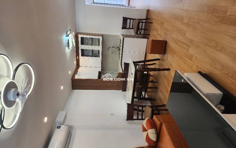 Bán tập thể Tạ Quang Bửu Bách Khoa 85m 3 ngủ chỉ nhỉnh 4 tỷ