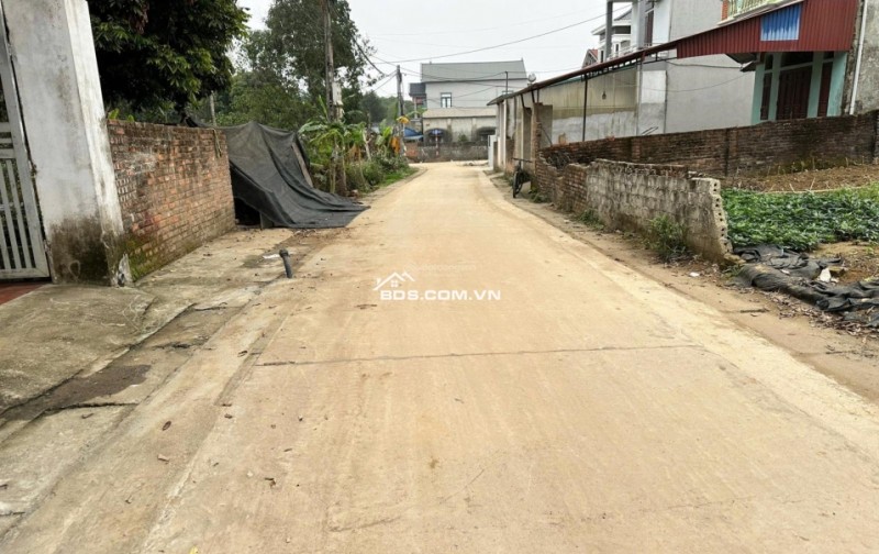 Chủ ngộp banh bán mảnh đất 128m2 rẻ hơn xung quanh 5 - 600 triệu ngay cạnh CNC Hoà Lạc