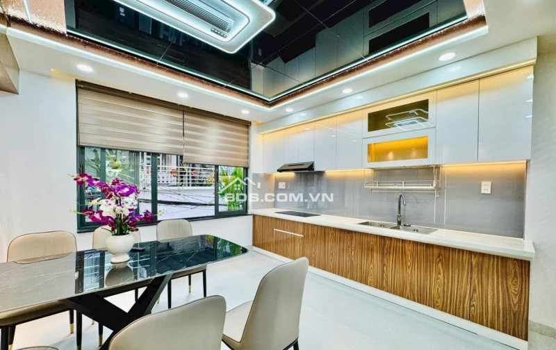 THẠCH BÀN – NHÀ DÂN XÂY 46M2 × 5 TẦNG – Ô TÔ ĐỖ CỬA – NHỈNH 8 TỶ