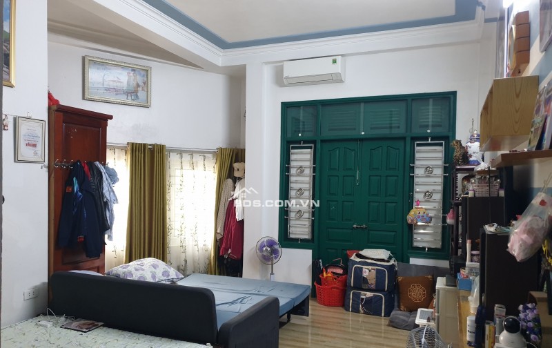 BÁN NHÀ LÔ GÓC MẶT ĐƯỜNG TRẦN THÁI TÔNG 3 TẦNG 48M2 GIÁ 4.5 TỶ