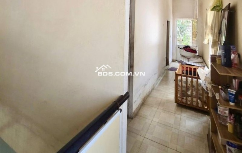 Bán nhà 2 tầng đường Nguyễn Thành Hãn - Vị trí kinh doanh