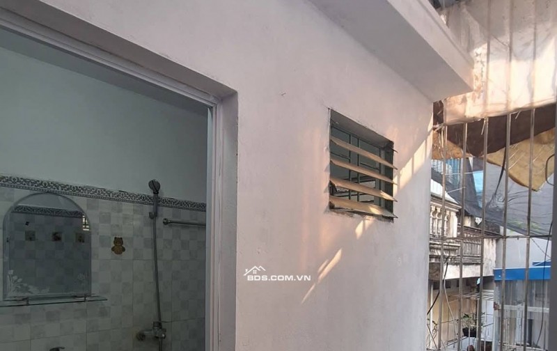 BÁN NHÀ 980 TRIỆU 2 TẦNG 25M2 ( ĐÔNG NAM ) NGÕ TRẦN PHÚ