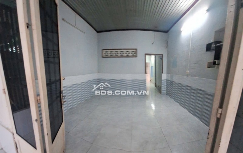 Bán nhà 58.7m2 cấp 4 , hẻm thông xe 3 gác, đường HT45 Q12