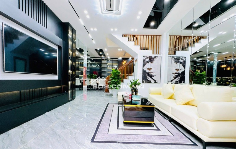 Bán Nhà Ô TÔ Đỗ Cửa, Vương Thừa Vũ, Thanh Xuân 41/45m, 5 tầng, mt 4.3m, giá 12.8 tỷ.