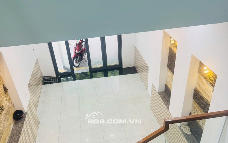 Bán nhà 2 tầng đường Huỳnh Ngọc Huệ - Trục đường kinh doanh