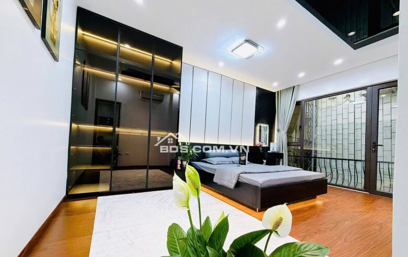 Bán Nhà Gần Phố Minh Khai, Hai Bà Trưng 31/35m, 4 tầng, mt 5.6m, giá 7.75 tỷ.