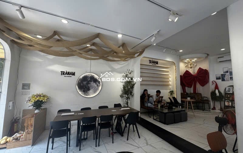 Bán nhà lô gốc KD cafe 3 lầu hẻm 616 Lê Đức Thọ 116m2 ngang 5.5m BÁN GẤP chỉ 18.9 tỷ.