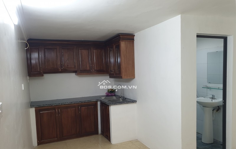 BÁN NHÀ ĐẸP 1.78 TỶ 2.5 TẦNG 40M2 NGÕ ĐƯỜNG TRƯỜNG CHINH