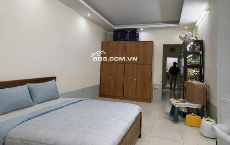 Tập thể Nguyễn văn Cừ Long Biên 4 tỷ 60m tầng 1 vừa ở vừa kinh doanh