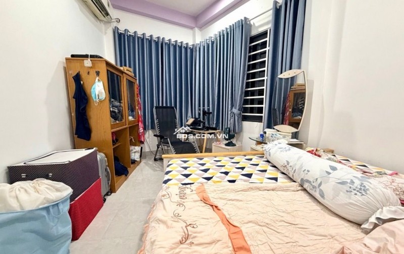 Bán nhà Hoàng Hoa Thám Bình Thạnh, 4 tầng 5pn chỉ 4ty6 , gần bv Gia Định