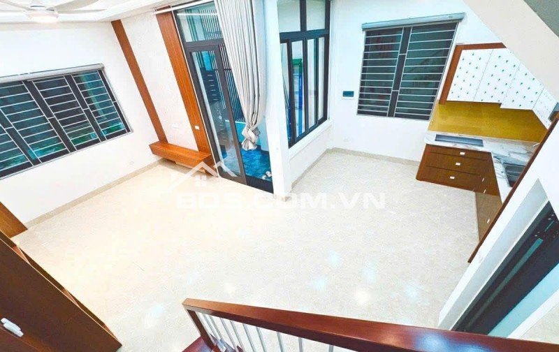 HIẾM XUÂN ĐỈNH CHỈ HƠN 200TR/M2 LÔ GÓC - NGÕ RỘNG-50M2 x 5 TẦNG-MT6.2m-FULL NỘI THẤT-LH:0862490218