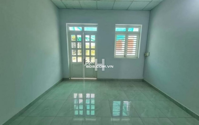 Nhà giá ngộp đây khách ơi Nhà giá ngộp đây khách ơi Nhà giá ngộp đây khách ơi