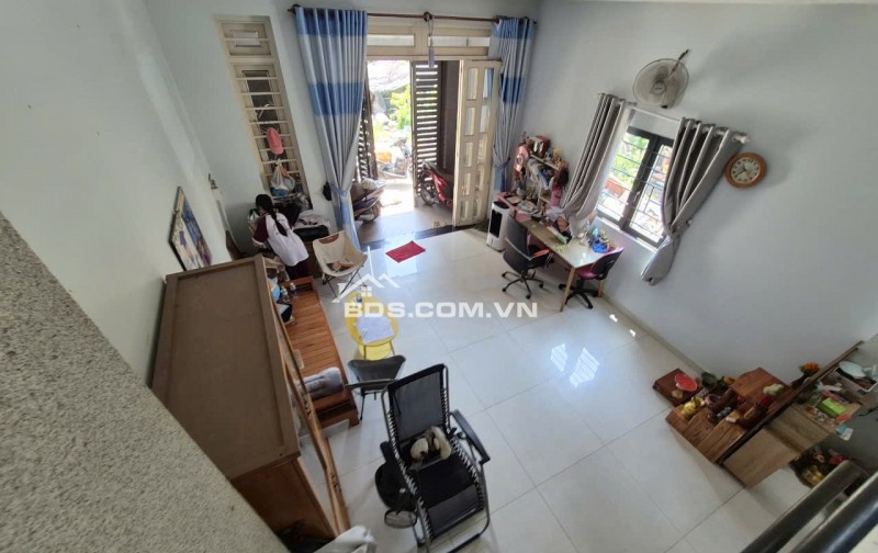 Bán nhà 1 trệt 1 lầu 1 sân thượng Hẻm đường LK 4-5 ,P.Bình Hưng Hòa B , Bình Tân