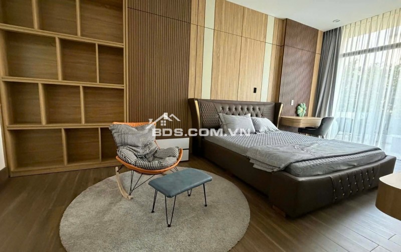 Bán nhà 3 tầng đường Đặng Huy Trứ - Trục đường 7,5m thông biển