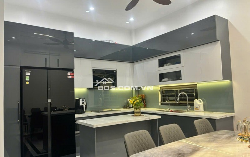 BÁN NHÀ DÂN XÂY ĐÔ THỊ MỸ TRUNG 4 TẦNG 75M2 ĐƯỜNG ĐẸP GIÁ 6.5 TỶ