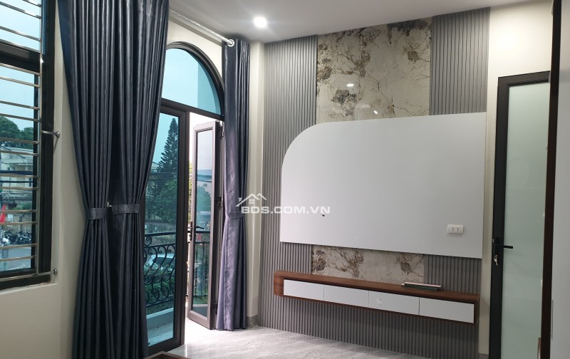 BÁN NHÀ ĐẸP 2.4 TỶ 3 TẦNG 50M2 ( TÂY BẮC ) NGÕ NGẮN KHU ĐỒNG QUÝT