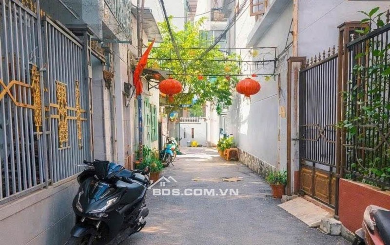 NHÀ TRUNG TÂM HÒA CƯỜNG – Sát Quảng trường 29/3 – Vào  ở luôn