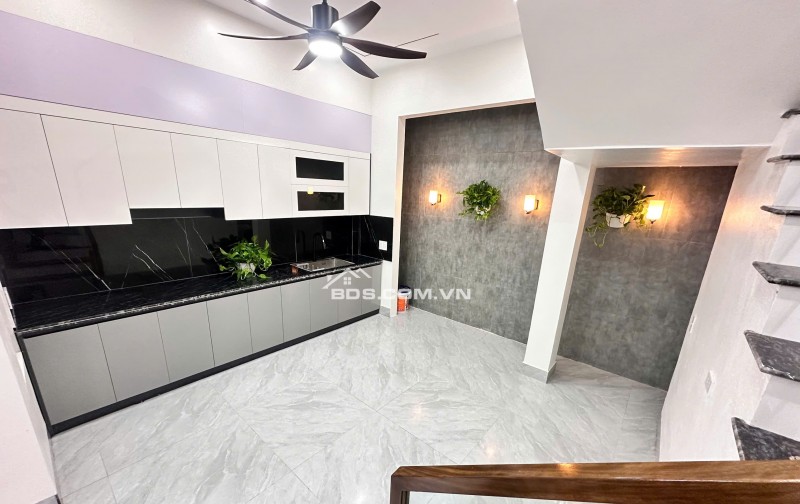 BÁN NHÀ ĐẸP 2.7 TỶ 3 TẦNG XÂY MỚI 54M2  NGÕ TRẦN NHÂN TÔNG