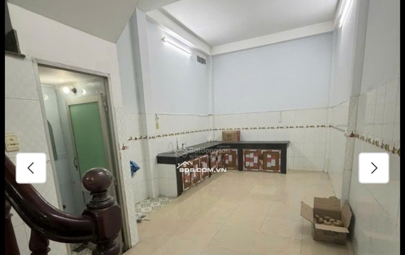 Cho thuê nhà nguyên căn hẻm xe hơi 4pn 3wc tại Hoàng Hoa Thám - Tân Bình