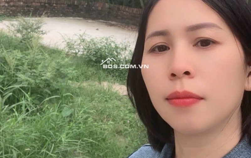 Bán đất đẹp hàng f0 đầu tư giữ tiền cực tốt .60m, nhỉnh 2 tỷ ô tô tải vào đất 

Cách  VIN Ocean Park- 1km