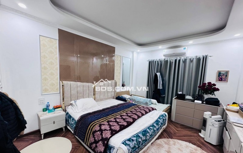 Bán Nhà Ngõ Ô TÔ, Võ Thị Sáu, Hai Bà Trưng 40m, 7 tầng, mt 4m, giá 22.5 tỷ.