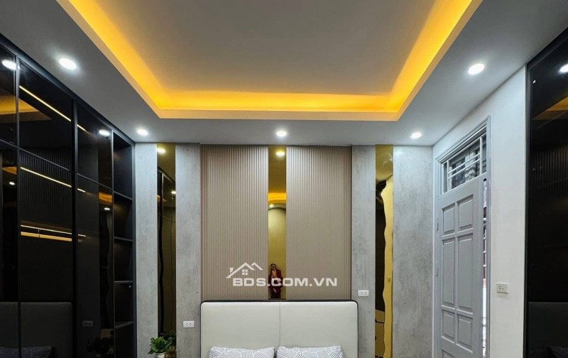 Bán Nhà Lô Góc, Thang Máy Lê Trọng Tấn, Thanh Xuân 41/45m, 6 tầng, mt 5m, giá 14.8 tỷ.