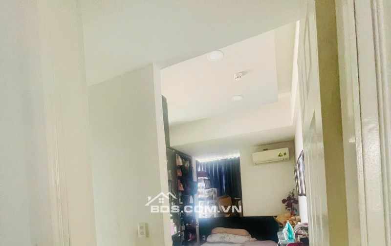 Bán căn hộ 3PN 98m2 tại Lý Thường Kiệt Q11, Tầng 8 Full nội thất