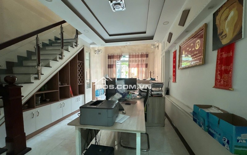 Bán nhà phố 4 lầu ngang 4.2m MTKD đa nghề Quang Trung DTS 174m2 gần chợ HTT nhỉnh 10 tỷ