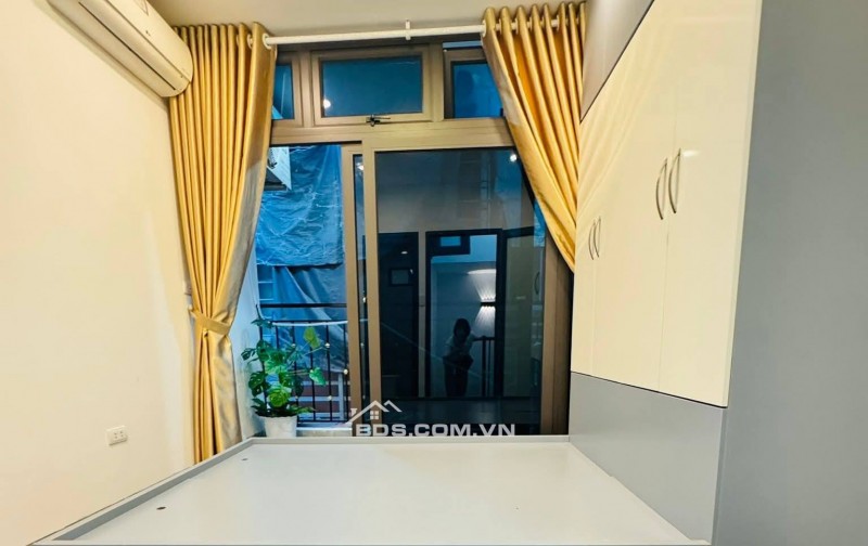 Bán Nhà Ở Luôn Vĩnh Hưng, Hoàng Mai 18m, 3 tầng, mt 3.2m, giá 1.68 tỷ.