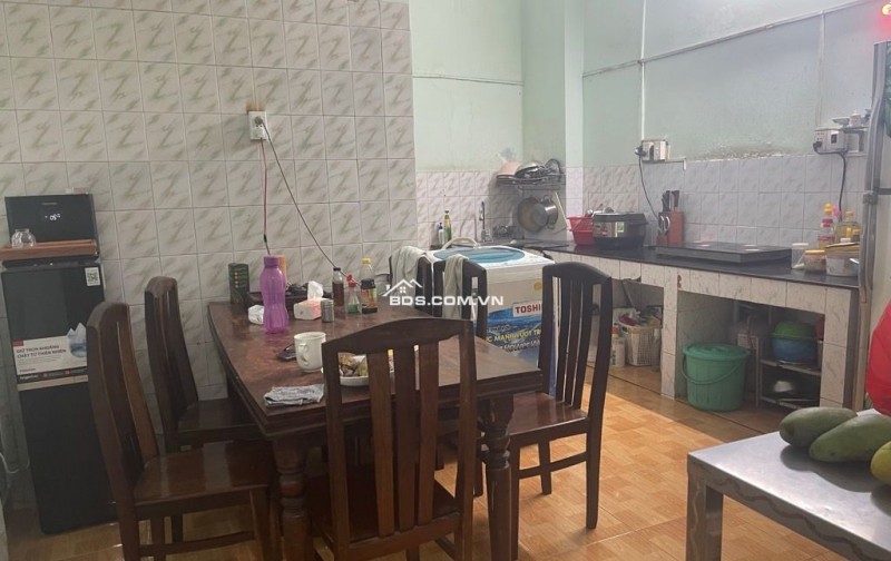 BÁN NHÀ NGAY LẠC LONG QUÂN - GẦN NGÃ 4 BẢY HIỀN - KHU CHỢ VẢI TÂN BÌNH - 2 TẦNG - 4.1M x 15M - CHỈ 7 TỶ
PHƯỜNG BẢY HIỀN