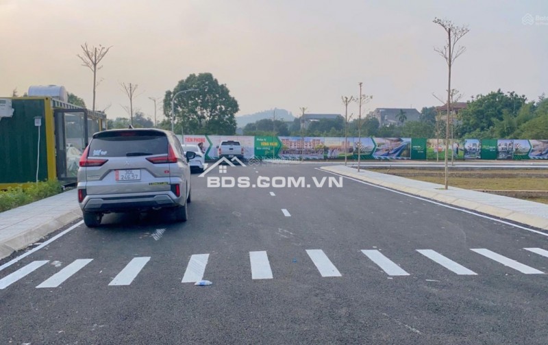 Bán đất nền Hoà Lạc - ĐH Quốc gia 100m2 full thổ cư, mặt tiền 8m, đường trước 20m, giá 3 tỷ