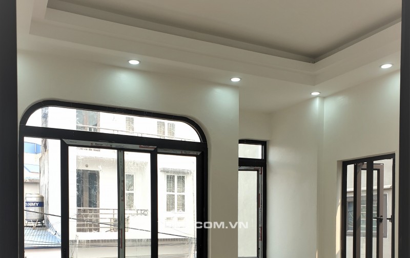 BÁN NHÀ SIÊU ĐẸP 3.3 TỶ 3 TẦNG 96M2 CÓ SÂN Ô TÔ NGÕ ĐƯỜNG THÁI BÌNH