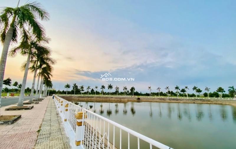 Bán 100 m2 đất ngay TTHC Thủ Thừa Long An tiềm năng tăng giá cao